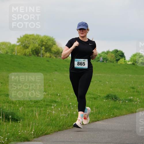 05.05.2024 - 7. Wedeler Halbmarathon Fuchs,  Jonas http://msf.ph/oto/6233723 05.05.2024 11:17:04 Laufen 865 meine-sportfotos.de
