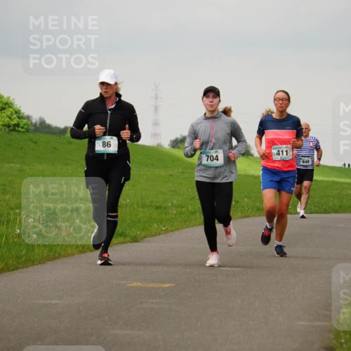 05.05.2024 - 7. Wedeler Halbmarathon Fuchs,  Jonas http://msf.ph/oto/6233737 05.05.2024 11:17:09 Laufen 86, 704, 411, 848, 816 meine-sportfotos.de