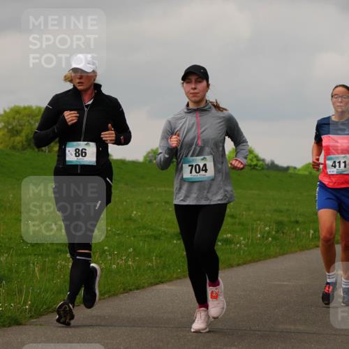 05.05.2024 - 7. Wedeler Halbmarathon Fuchs,  Jonas http://msf.ph/oto/6233767 05.05.2024 11:17:13 Laufen 86, 704, 411, 8167, 848 meine-sportfotos.de