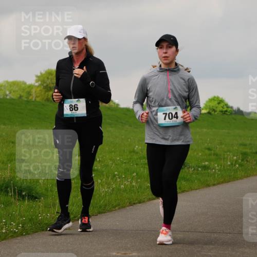 05.05.2024 - 7. Wedeler Halbmarathon Fuchs,  Jonas http://msf.ph/oto/6233768 05.05.2024 11:17:13 Laufen 86, 704, 411, 8147 meine-sportfotos.de