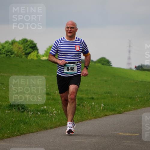 05.05.2024 - 7. Wedeler Halbmarathon Fuchs,  Jonas http://msf.ph/oto/6233787 05.05.2024 11:17:19 Laufen 848, 816 meine-sportfotos.de