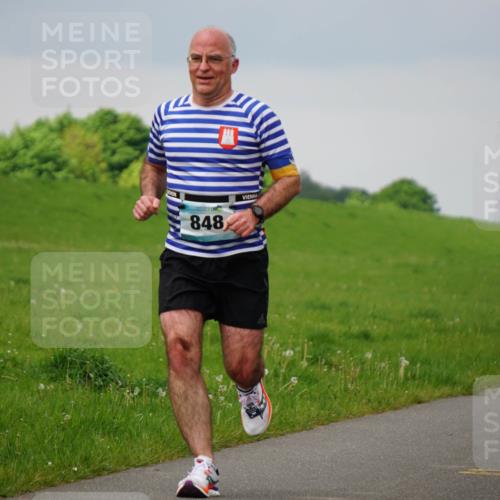 05.05.2024 - 7. Wedeler Halbmarathon Fuchs,  Jonas http://msf.ph/oto/6233792 05.05.2024 11:17:20 Laufen 848 meine-sportfotos.de