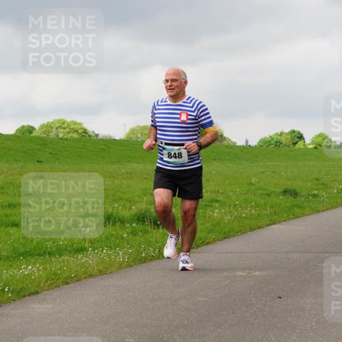 05.05.2024 - 7. Wedeler Halbmarathon Fuchs,  Jonas http://msf.ph/oto/6233796 05.05.2024 11:17:22 Laufen 848, 816 meine-sportfotos.de