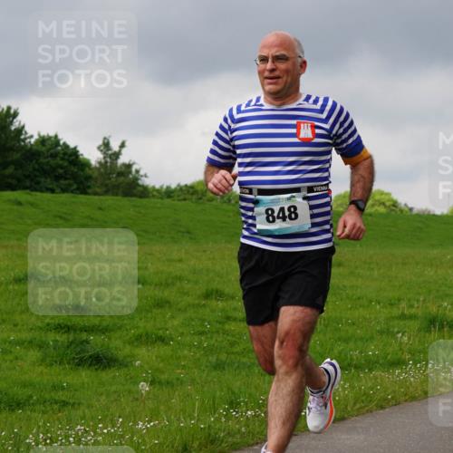 05.05.2024 - 7. Wedeler Halbmarathon Fuchs,  Jonas http://msf.ph/oto/6233810 05.05.2024 11:17:23 Laufen 848 meine-sportfotos.de