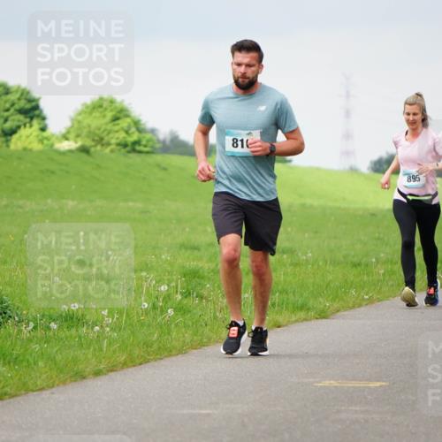 05.05.2024 - 7. Wedeler Halbmarathon Fuchs,  Jonas http://msf.ph/oto/6233822 05.05.2024 11:17:27 Laufen 816, 895 meine-sportfotos.de