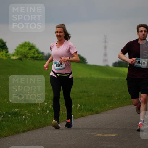 05.05.2024 - 7. Wedeler Halbmarathon Fuchs,  Jonas http://msf.ph/oto/6233844 05.05.2024 11:17:31 Laufen 895, 640, 639 meine-sportfotos.de