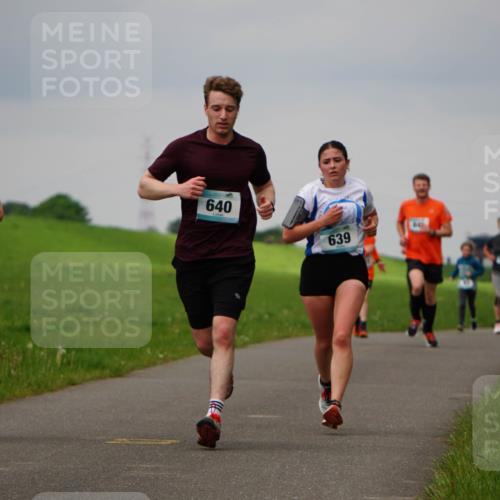 05.05.2024 - 7. Wedeler Halbmarathon Fuchs,  Jonas http://msf.ph/oto/6233851 05.05.2024 11:17:31 Laufen 895, 640, 639 meine-sportfotos.de