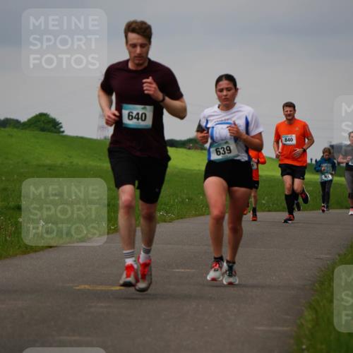 05.05.2024 - 7. Wedeler Halbmarathon Fuchs,  Jonas http://msf.ph/oto/6233854 05.05.2024 11:17:32 Laufen 640, 895, 639, 840, 914, 681 meine-sportfotos.de
