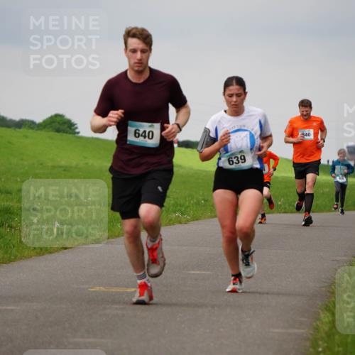 05.05.2024 - 7. Wedeler Halbmarathon Fuchs,  Jonas http://msf.ph/oto/6233857 05.05.2024 11:17:32 Laufen 895, 640, 639, 840, 681 meine-sportfotos.de