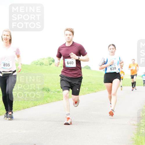 05.05.2024 - 7. Wedeler Halbmarathon Fuchs,  Jonas http://msf.ph/oto/6233866 05.05.2024 11:17:34 Laufen 640, 895, 639, 340 meine-sportfotos.de