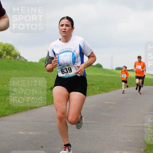 05.05.2024 - 7. Wedeler Halbmarathon Fuchs,  Jonas http://msf.ph/oto/6233874 05.05.2024 11:17:36 Laufen 640, 639 meine-sportfotos.de