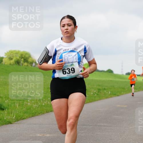 05.05.2024 - 7. Wedeler Halbmarathon Fuchs,  Jonas http://msf.ph/oto/6233875 05.05.2024 11:17:36 Laufen 639 meine-sportfotos.de