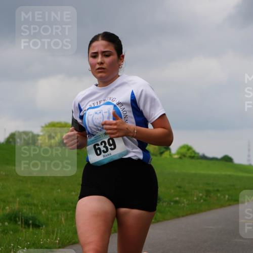 05.05.2024 - 7. Wedeler Halbmarathon Fuchs,  Jonas http://msf.ph/oto/6233876 05.05.2024 11:17:36 Laufen 639 meine-sportfotos.de