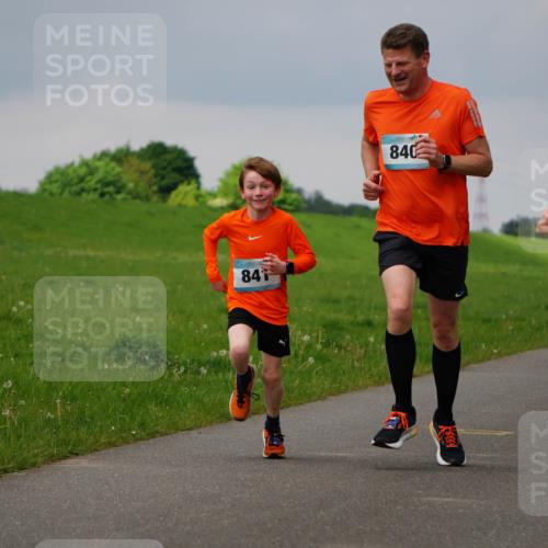 05.05.2024 - 7. Wedeler Halbmarathon Fuchs,  Jonas http://msf.ph/oto/6233884 05.05.2024 11:17:41 Laufen 84, 840, 800 meine-sportfotos.de