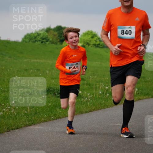 05.05.2024 - 7. Wedeler Halbmarathon Fuchs,  Jonas http://msf.ph/oto/6233890 05.05.2024 11:17:41 Laufen 840, 800 meine-sportfotos.de