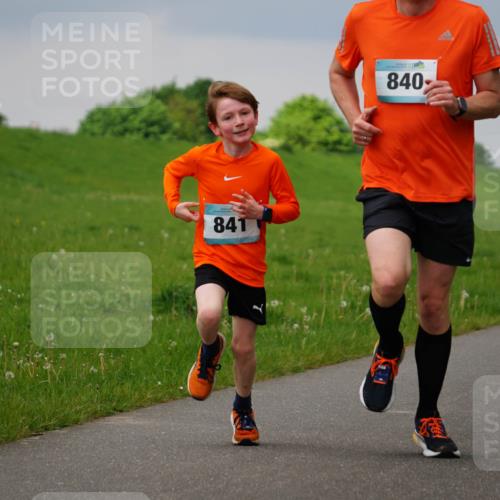 05.05.2024 - 7. Wedeler Halbmarathon Fuchs,  Jonas http://msf.ph/oto/6233891 05.05.2024 11:17:41 Laufen 841, 840 meine-sportfotos.de