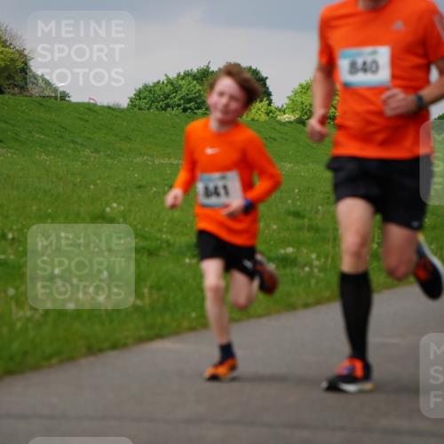 05.05.2024 - 7. Wedeler Halbmarathon Fuchs,  Jonas http://msf.ph/oto/6233893 05.05.2024 11:17:41 Laufen 641, 840 meine-sportfotos.de