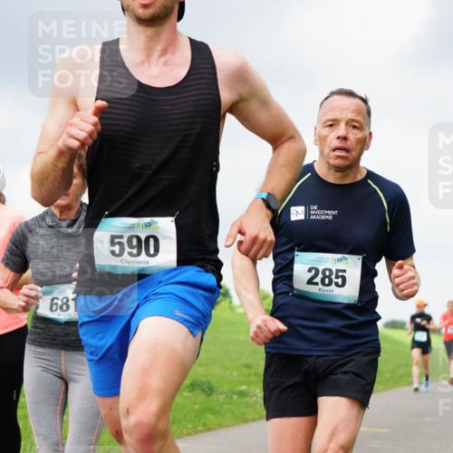 05.05.2024 - 7. Wedeler Halbmarathon Fuchs,  Jonas http://msf.ph/oto/6233934 05.05.2024 11:17:51 Laufen 681, 590, 285 meine-sportfotos.de