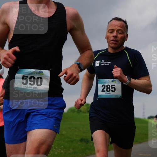 05.05.2024 - 7. Wedeler Halbmarathon Fuchs,  Jonas http://msf.ph/oto/6233936 05.05.2024 11:17:51 Laufen 800, 590, 1936, 285 meine-sportfotos.de