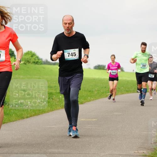 05.05.2024 - 7. Wedeler Halbmarathon Fuchs,  Jonas http://msf.ph/oto/6233976 05.05.2024 11:18:01 Laufen 461, 745, 866, 281, 766 meine-sportfotos.de