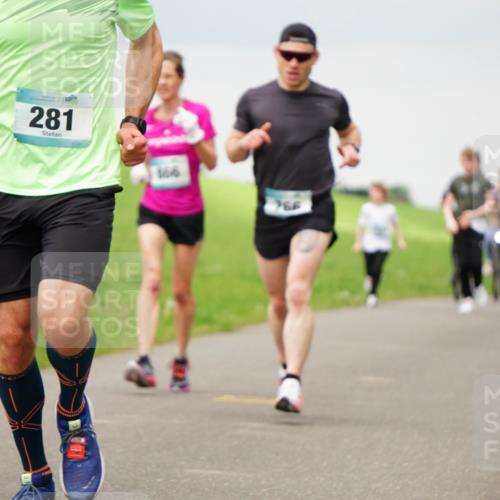05.05.2024 - 7. Wedeler Halbmarathon Fuchs,  Jonas http://msf.ph/oto/6234005 05.05.2024 11:18:06 Laufen 281, 166, 966 meine-sportfotos.de