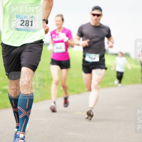 05.05.2024 - 7. Wedeler Halbmarathon Fuchs,  Jonas http://msf.ph/oto/6234006 05.05.2024 11:18:06 Laufen 281 meine-sportfotos.de