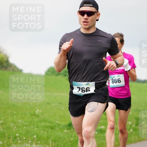 05.05.2024 - 7. Wedeler Halbmarathon Fuchs,  Jonas http://msf.ph/oto/6234020 05.05.2024 11:18:08 Laufen 1136, 766, 866 meine-sportfotos.de