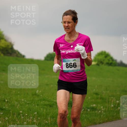05.05.2024 - 7. Wedeler Halbmarathon Fuchs,  Jonas http://msf.ph/oto/6234023 05.05.2024 11:18:09 Laufen 866 meine-sportfotos.de