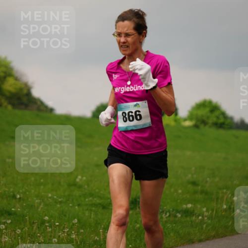 05.05.2024 - 7. Wedeler Halbmarathon Fuchs,  Jonas http://msf.ph/oto/6234024 05.05.2024 11:18:09 Laufen 866 meine-sportfotos.de