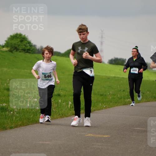 05.05.2024 - 7. Wedeler Halbmarathon Fuchs,  Jonas http://msf.ph/oto/6234036 05.05.2024 11:18:13 Laufen 7, 689, 546, 02, 10, 814 meine-sportfotos.de