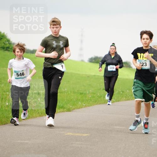 05.05.2024 - 7. Wedeler Halbmarathon Fuchs,  Jonas http://msf.ph/oto/6234040 05.05.2024 11:18:13 Laufen 546, 689, 23, 10, 814 meine-sportfotos.de