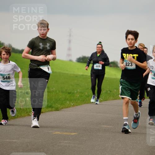 05.05.2024 - 7. Wedeler Halbmarathon Fuchs,  Jonas http://msf.ph/oto/6234041 05.05.2024 11:18:14 Laufen 546, 689, 823, 10, 814 meine-sportfotos.de