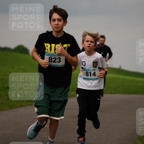 05.05.2024 - 7. Wedeler Halbmarathon Fuchs,  Jonas http://msf.ph/oto/6234059 05.05.2024 11:18:17 Laufen 823, 814 meine-sportfotos.de
