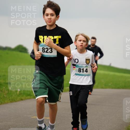 05.05.2024 - 7. Wedeler Halbmarathon Fuchs,  Jonas http://msf.ph/oto/6234060 05.05.2024 11:18:17 Laufen 823, 10, 814 meine-sportfotos.de