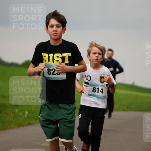 05.05.2024 - 7. Wedeler Halbmarathon Fuchs,  Jonas http://msf.ph/oto/6234063 05.05.2024 11:18:17 Laufen 825, 911, 814 meine-sportfotos.de