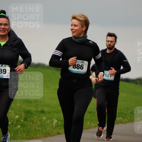 05.05.2024 - 7. Wedeler Halbmarathon Fuchs,  Jonas http://msf.ph/oto/6234078 05.05.2024 11:18:21 Laufen 55, 689, 148, 886, 521 meine-sportfotos.de