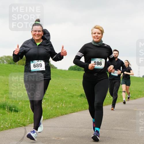 05.05.2024 - 7. Wedeler Halbmarathon Fuchs,  Jonas http://msf.ph/oto/6234095 05.05.2024 11:18:24 Laufen 689, 148, 386, 521 meine-sportfotos.de