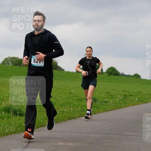 05.05.2024 - 7. Wedeler Halbmarathon Fuchs,  Jonas http://msf.ph/oto/6234112 05.05.2024 11:18:27 Laufen 521 meine-sportfotos.de