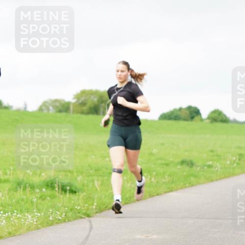 05.05.2024 - 7. Wedeler Halbmarathon Fuchs,  Jonas http://msf.ph/oto/6234118 05.05.2024 11:18:28 Laufen  meine-sportfotos.de