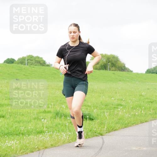 05.05.2024 - 7. Wedeler Halbmarathon Fuchs,  Jonas http://msf.ph/oto/6234123 05.05.2024 11:18:29 Laufen  meine-sportfotos.de