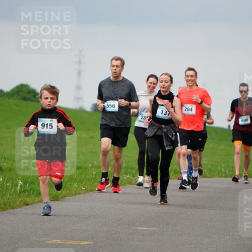 05.05.2024 - 7. Wedeler Halbmarathon Fuchs,  Jonas http://msf.ph/oto/6234126 05.05.2024 11:18:32 Laufen 915, 556, 284, 137, 28, 690 meine-sportfotos.de