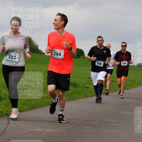 05.05.2024 - 7. Wedeler Halbmarathon Fuchs,  Jonas http://msf.ph/oto/6234147 05.05.2024 11:18:42 Laufen 283, 284, 690, 706 meine-sportfotos.de