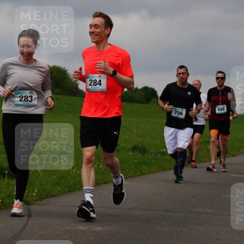 05.05.2024 - 7. Wedeler Halbmarathon Fuchs,  Jonas http://msf.ph/oto/6234149 05.05.2024 11:18:42 Laufen 283, 284, 690, 706 meine-sportfotos.de