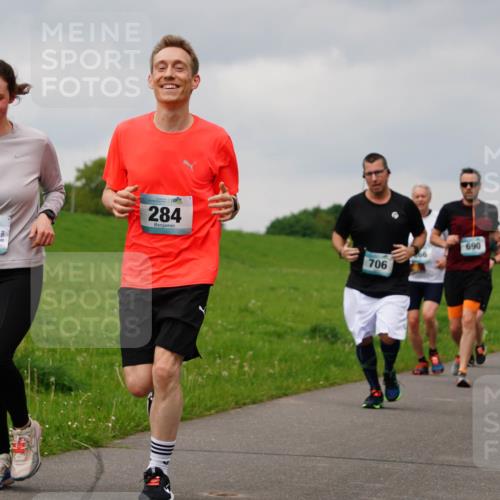 05.05.2024 - 7. Wedeler Halbmarathon Fuchs,  Jonas http://msf.ph/oto/6234154 05.05.2024 11:18:42 Laufen 283, 284, 706, 690 meine-sportfotos.de