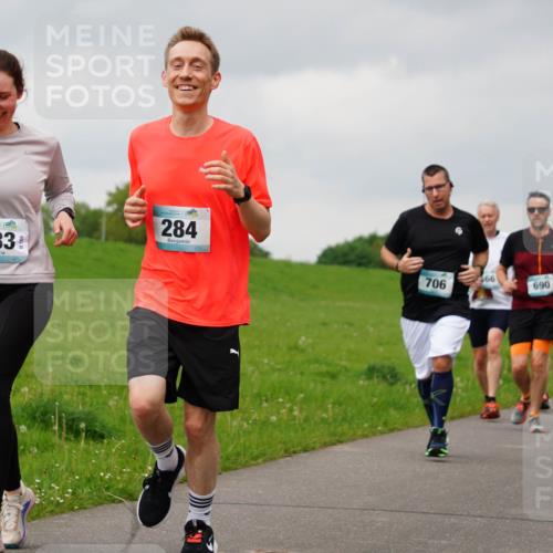 05.05.2024 - 7. Wedeler Halbmarathon Fuchs,  Jonas http://msf.ph/oto/6234155 05.05.2024 11:18:42 Laufen 283, 284, 706, 66, 690 meine-sportfotos.de