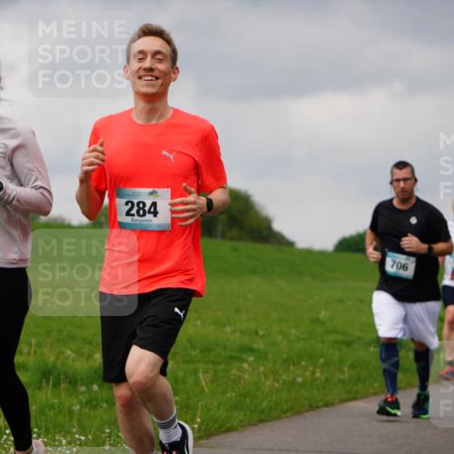 05.05.2024 - 7. Wedeler Halbmarathon Fuchs,  Jonas http://msf.ph/oto/6234159 05.05.2024 11:18:43 Laufen 283, 284, 706, 690 meine-sportfotos.de