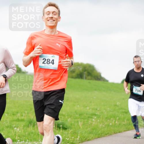 05.05.2024 - 7. Wedeler Halbmarathon Fuchs,  Jonas http://msf.ph/oto/6234161 05.05.2024 11:18:43 Laufen 283, 284, 660, 500, 706 meine-sportfotos.de
