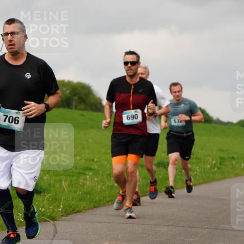 05.05.2024 - 7. Wedeler Halbmarathon Fuchs,  Jonas http://msf.ph/oto/6234178 05.05.2024 11:18:45 Laufen 706, 690, 53 meine-sportfotos.de