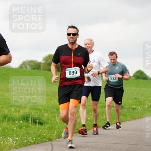 05.05.2024 - 7. Wedeler Halbmarathon Fuchs,  Jonas http://msf.ph/oto/6234185 05.05.2024 11:18:46 Laufen 6, 706, 690, 532 meine-sportfotos.de