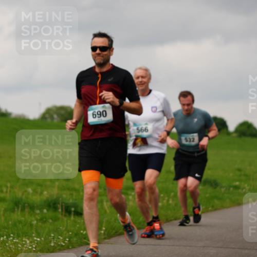 05.05.2024 - 7. Wedeler Halbmarathon Fuchs,  Jonas http://msf.ph/oto/6234188 05.05.2024 11:18:46 Laufen 690, 566, 532 meine-sportfotos.de